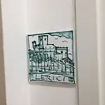 Gæstehus La Perla Del Golfo 3*