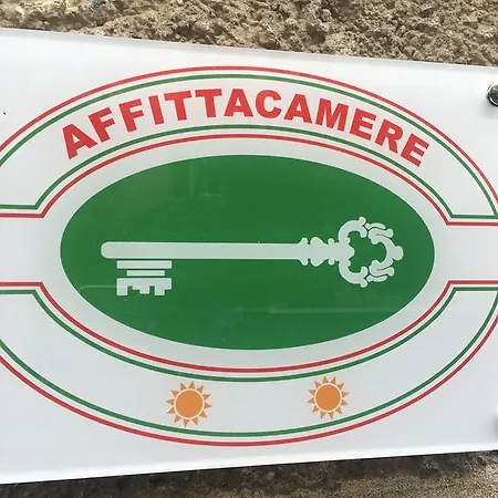 La Perla Del Golfo Gæstehus 3*