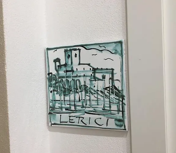 Гостьовий будинок La Perla Del Golfo 3*